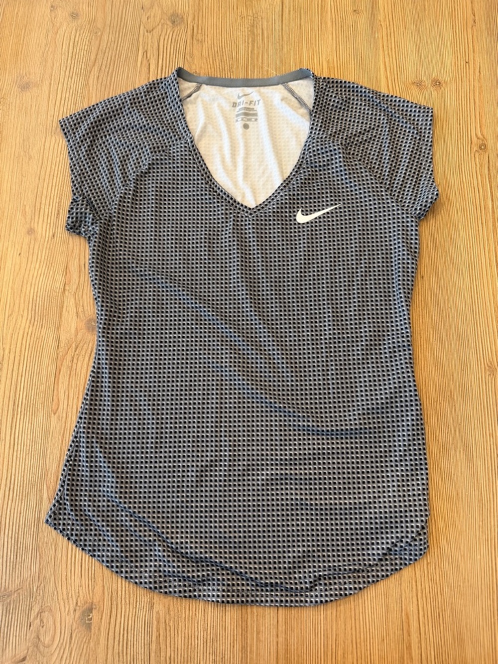 Nike Dri-Fit Women’s Short Sleeve Shirt Size XS